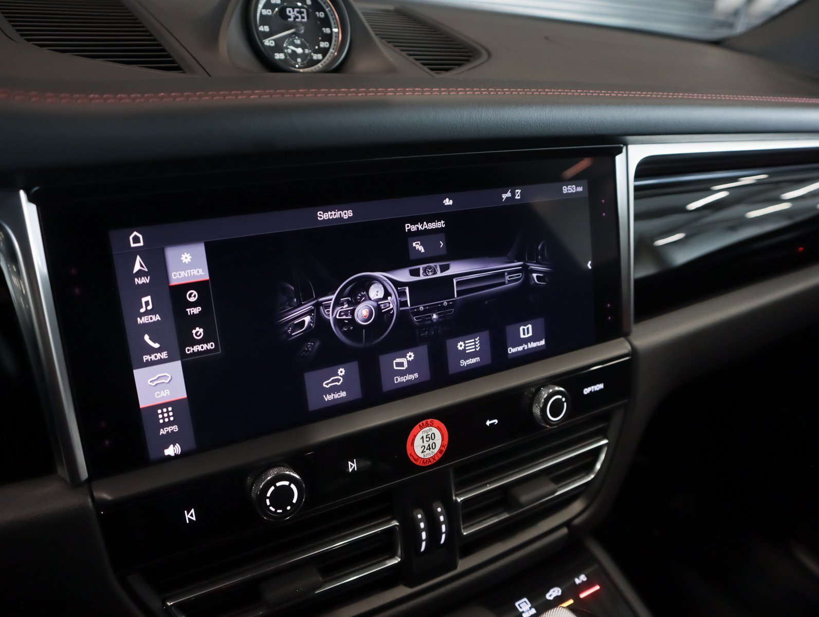 Certified 2024 Porsche Macan S AWD/4WD image 22