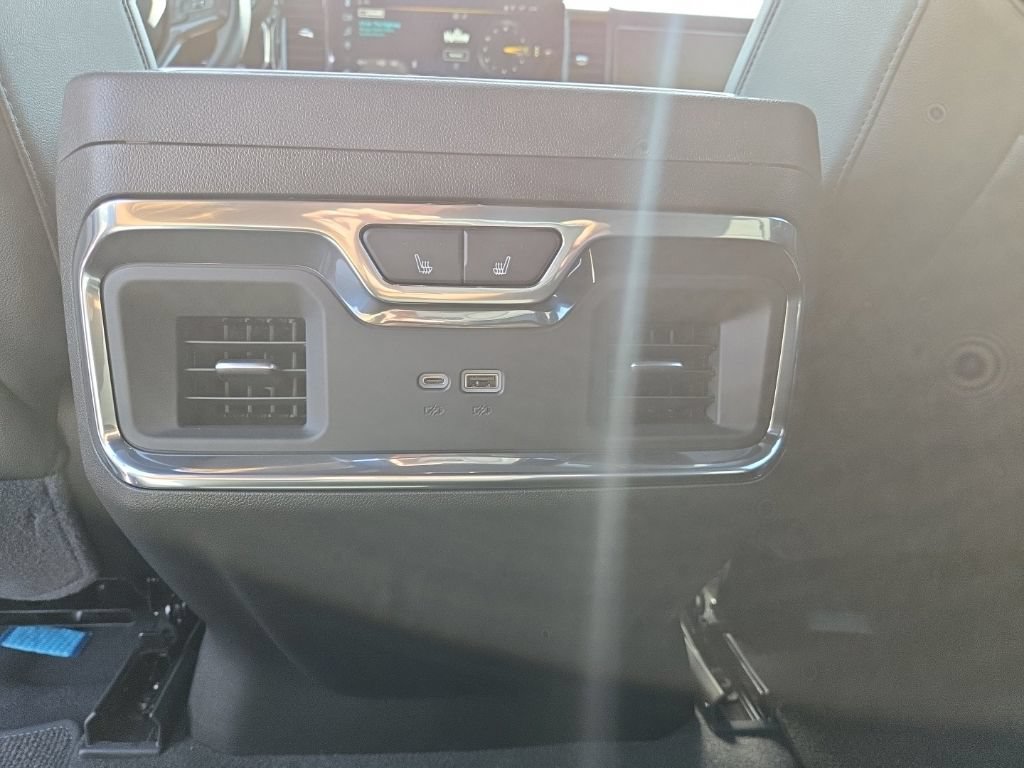 Certified 2025 Chevrolet Silverado 2500 High Country w/ High Country Premium Package AWD/4WD image 14