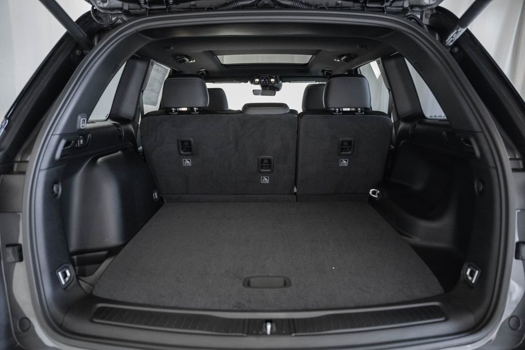 New 2025 Jeep Grand Cherokee Limited image 9