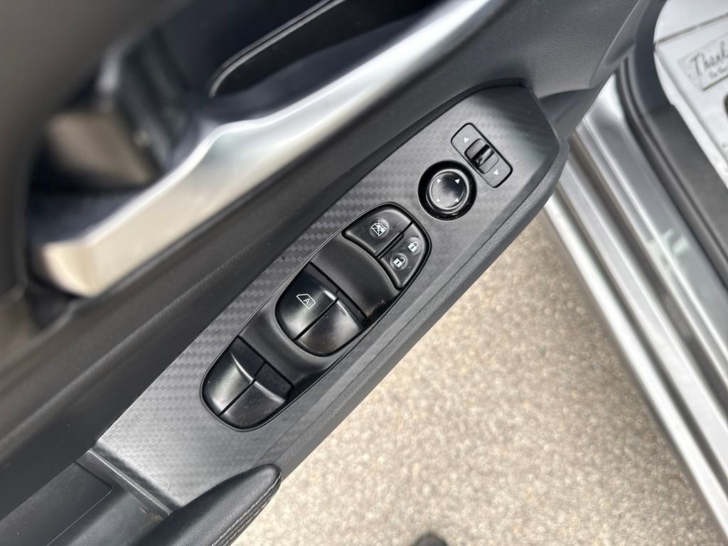 Used 2024 Nissan Altima 2.5 SV image 18