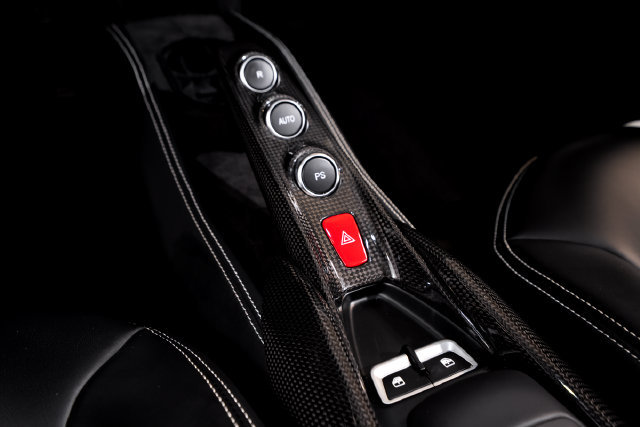 Used 2021 Ferrari F8 Tributo RWD image 47