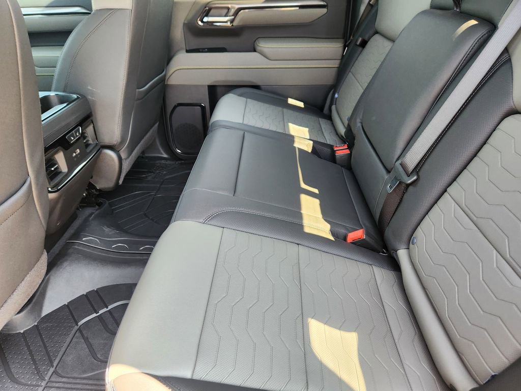 New 2026 Chevrolet Silverado 1500 ZR2 image 19