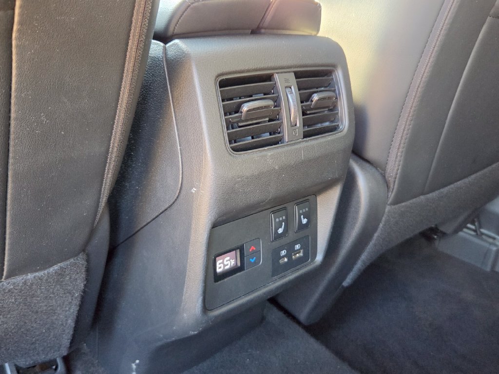 Used 2022 Nissan Rogue Platinum w/ Head-Up Display Package FWD image 15
