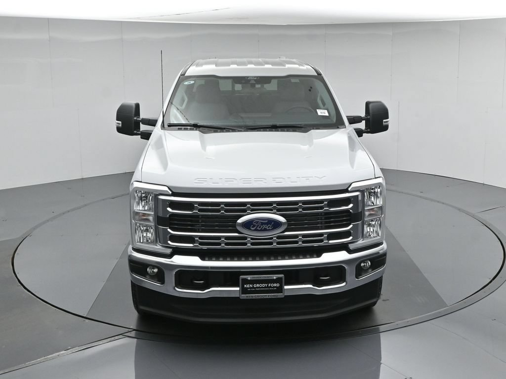New 2026 Ford F250 XLT w/ FX4 Off-Road Package AWD/4WD image 36