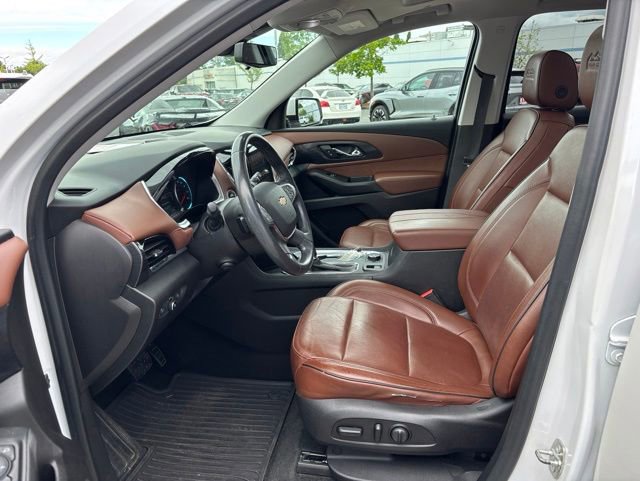 Used 2018 Chevrolet Traverse High Country w/ LPO, 'HIT The Road' Package AWD/4WD image 26