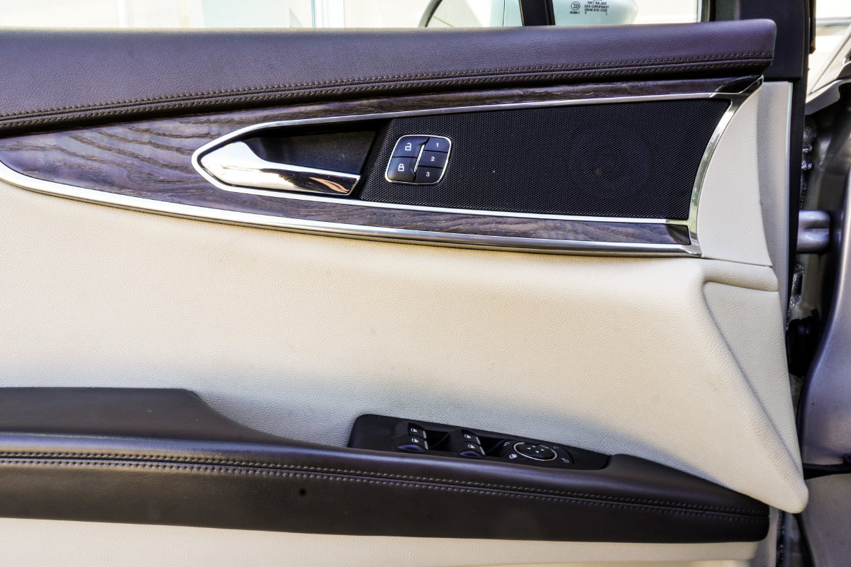 Used 2017 Lincoln MKX Reserve FWD image 34