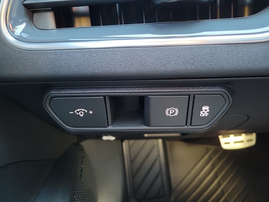 New 2026 Kia K4 GT-Line Turbo FWD image 25