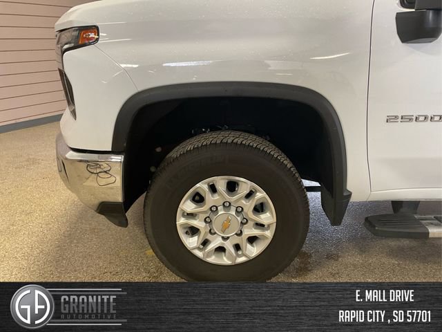 Used 2024 Chevrolet Silverado 2500 LTZ image 12