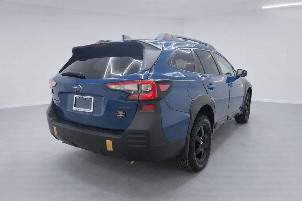 Used 2025 Subaru Outback Wilderness image 3