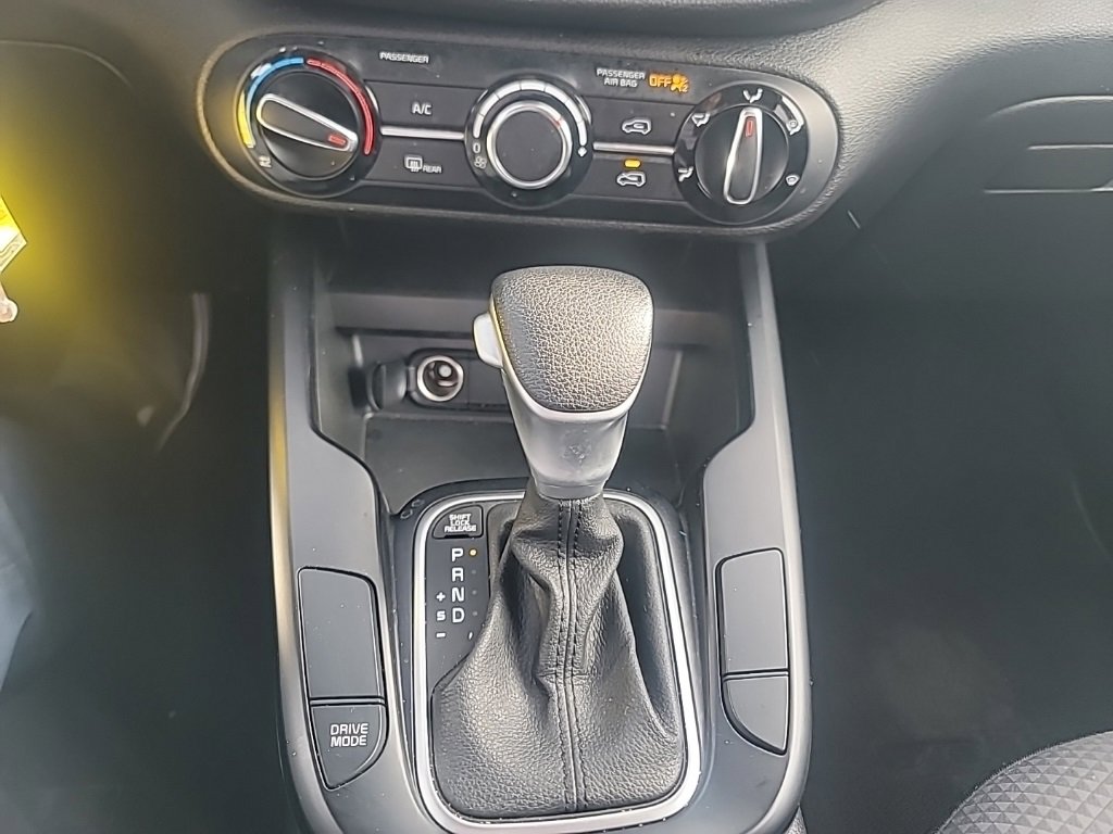 Used 2024 Kia Soul LX w/ Option Group 015 image 16