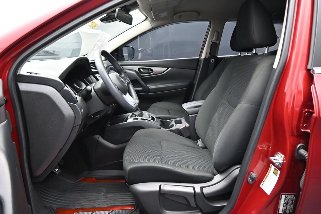 Used 2021 Nissan Rogue Sport S FWD image 9