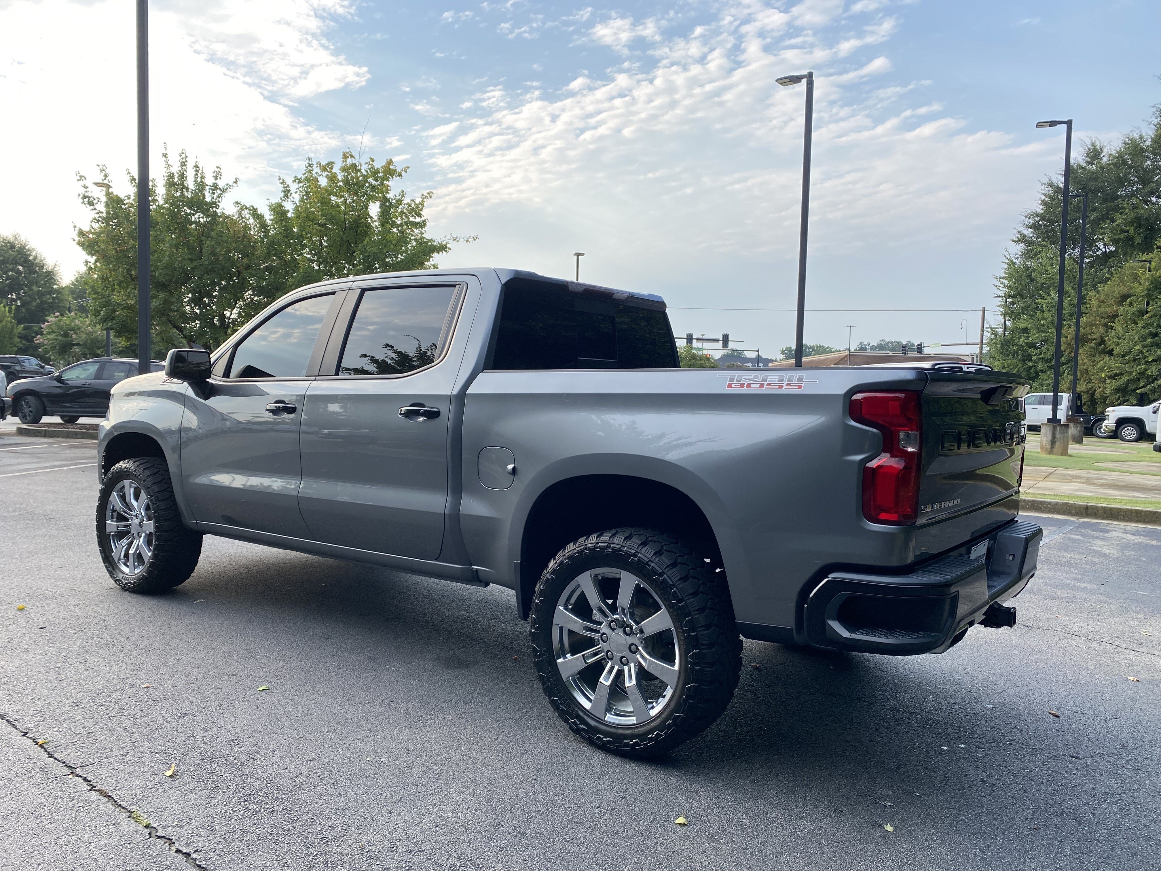 Used 2019 Chevrolet Silverado 1500 LT Trail Boss AWD/4WD image 7