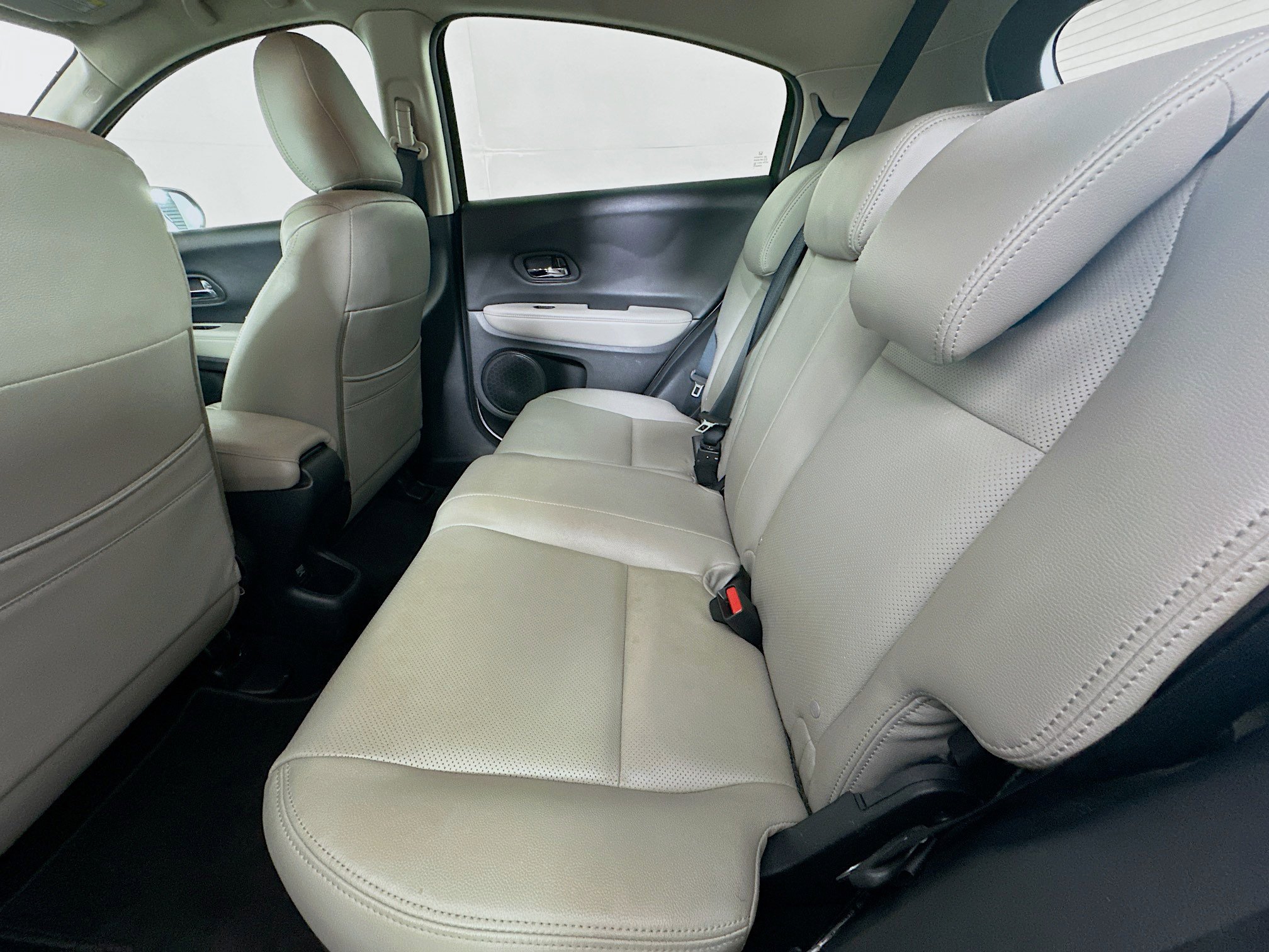 Used 2019 Honda HR-V LX image 26