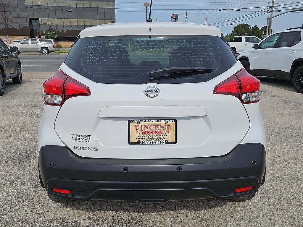 Used 2020 Nissan Kicks S FWD image 6