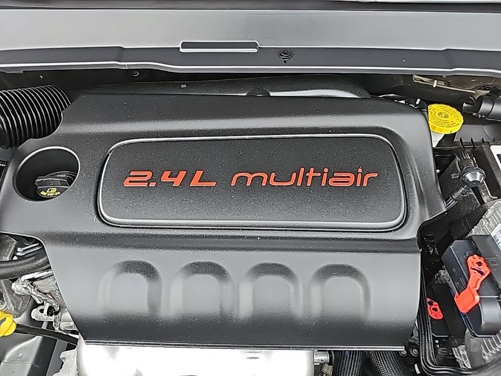 Certified 2022 Jeep Compass Latitude AWD/4WD image 37