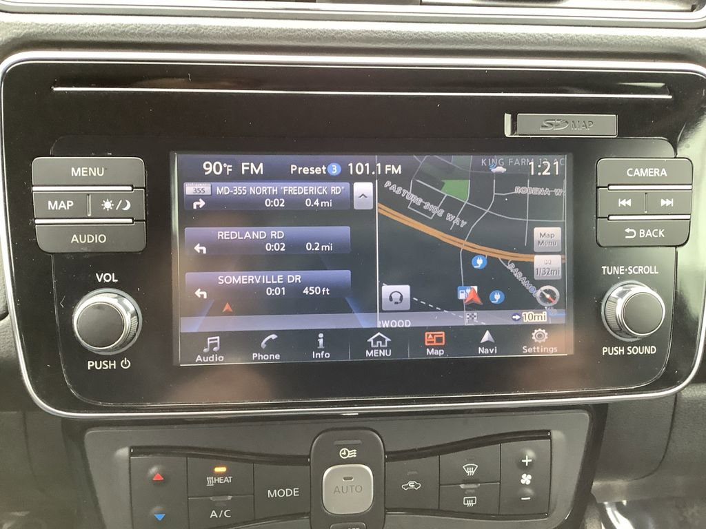 Used 2019 Nissan Leaf SV w/ SV All Weather Package image 18