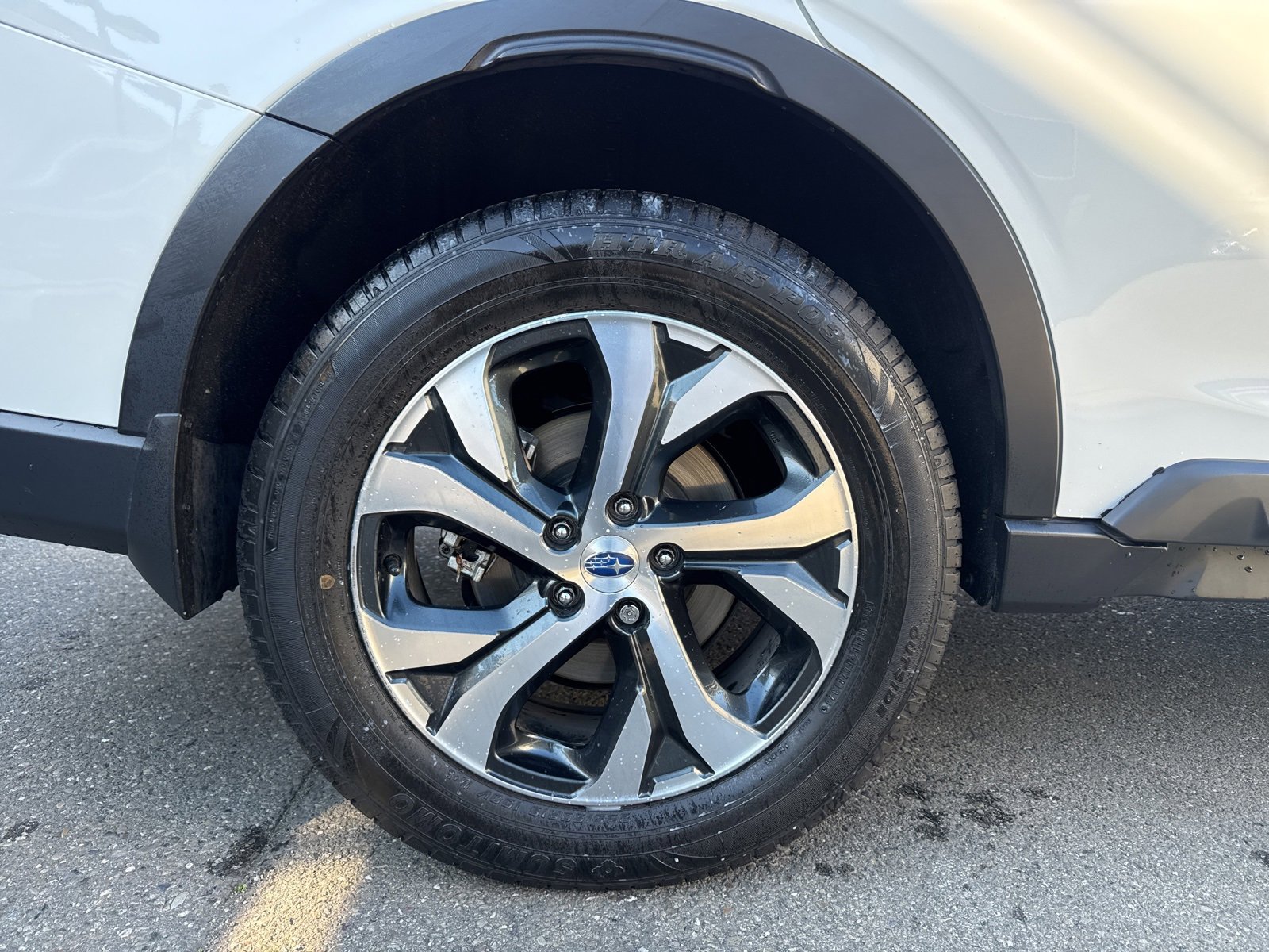 Used 2020 Subaru Outback Limited image 23