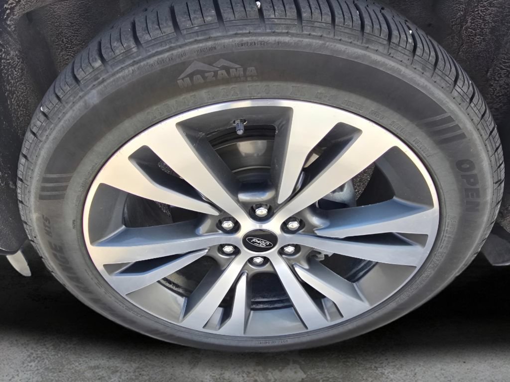 Used 2020 Ford Expedition Limited w/ Equipment Group 302A AWD/4WD image 29
