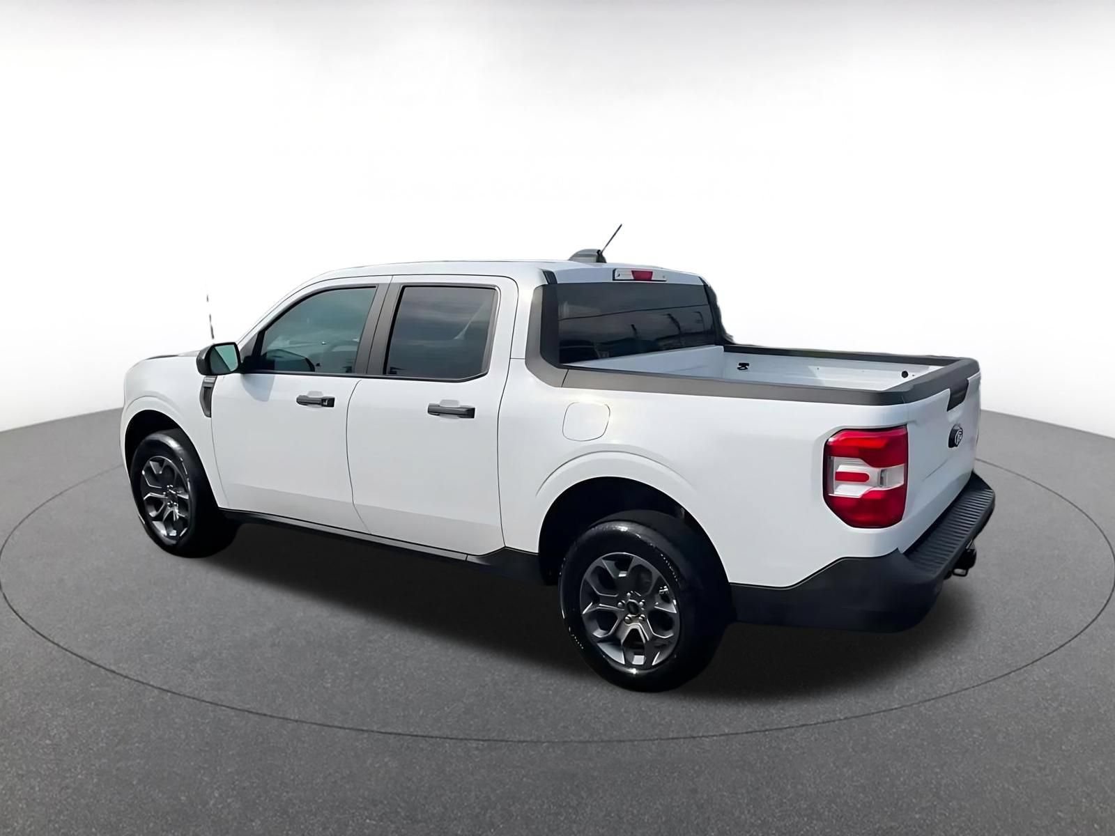 Used 2026 Ford Maverick XLT w/ Equipment Group 301A AWD/4WD image 9