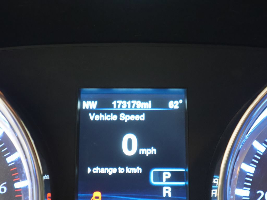 Used 2013 Chrysler 300 C AWD/4WD image 37