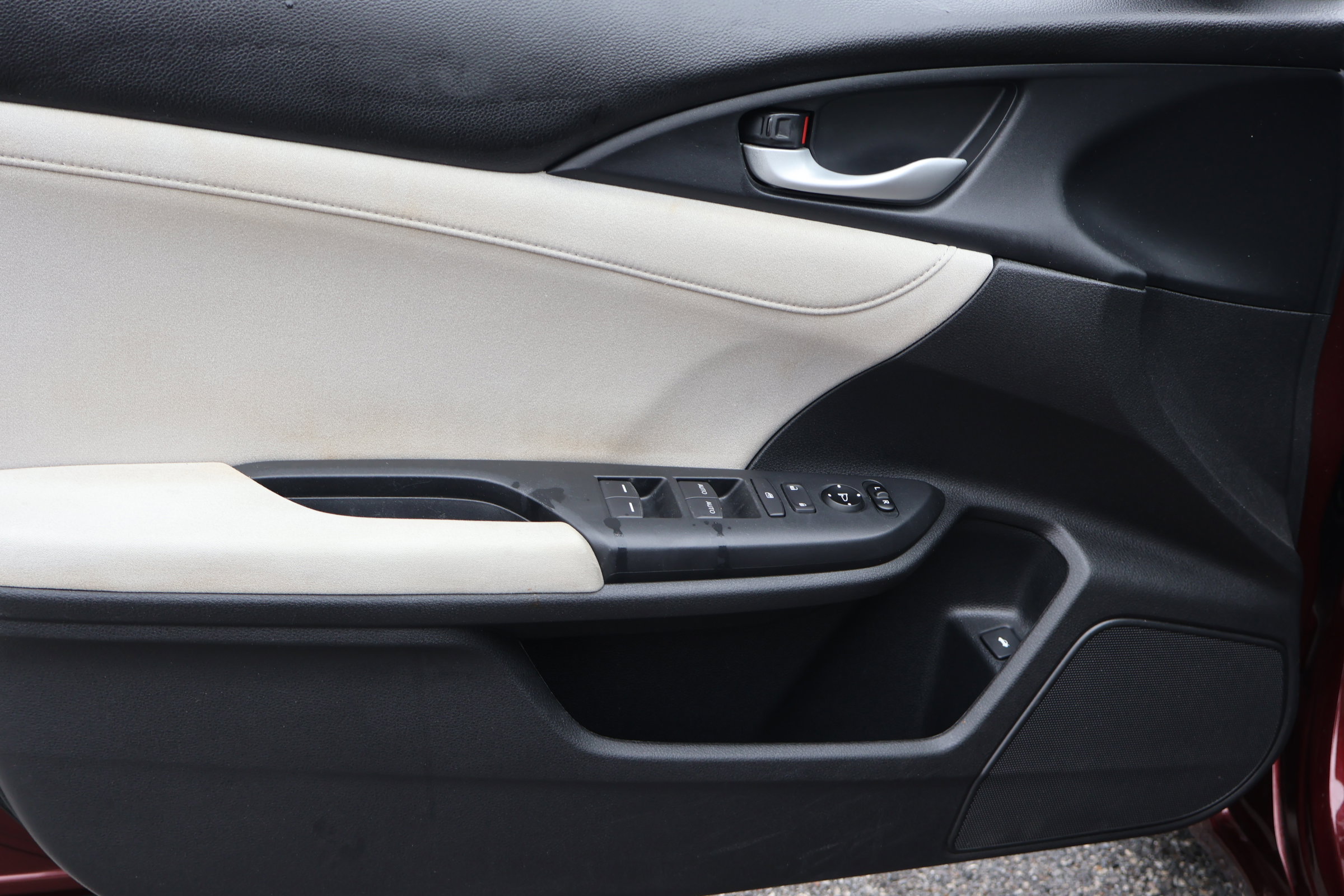 Used 2019 Honda Insight EX image 15