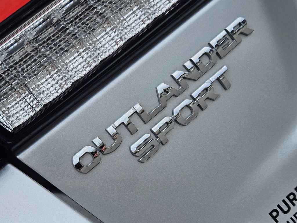 Used 2023 Mitsubishi Outlander Sport ES image 7