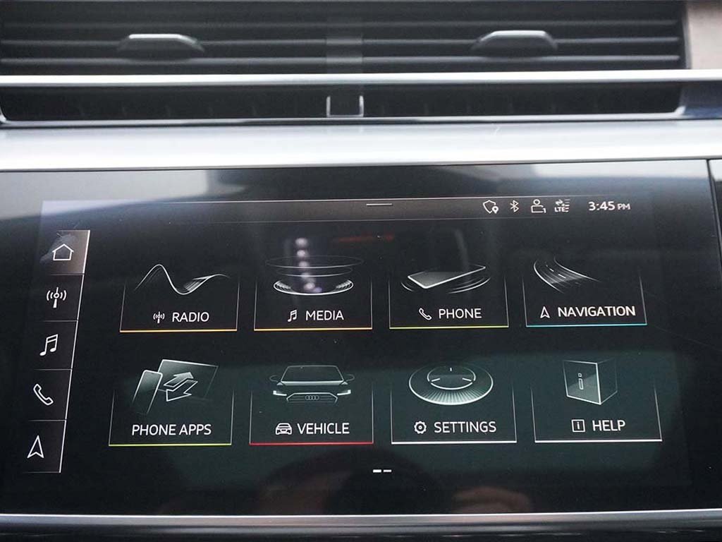 Used 2020 Audi A8 L 3.0T w/ Executive Package image 64