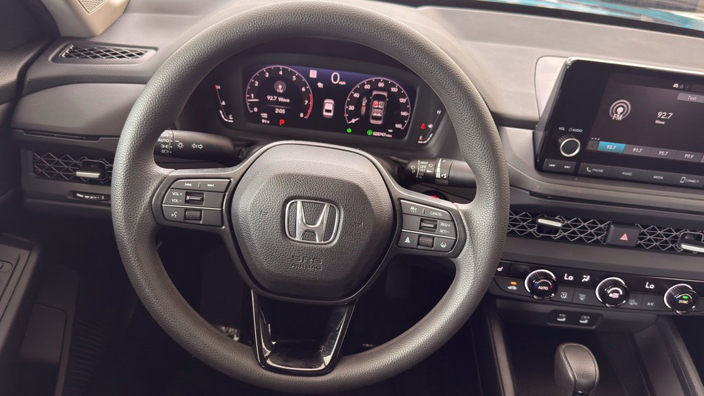 Certified 2023 Honda Accord EX image 22