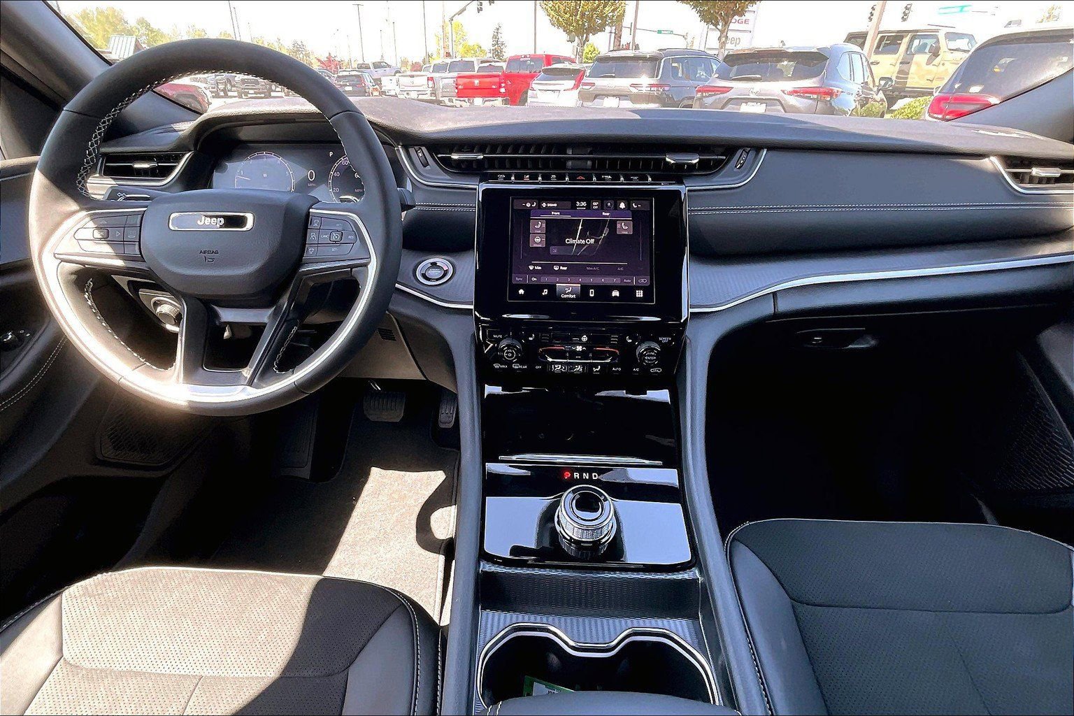 New 2025 Jeep Grand Cherokee L Altitude image 5