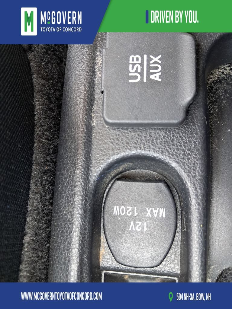 Used 2016 Nissan Versa Note SV FWD image 21