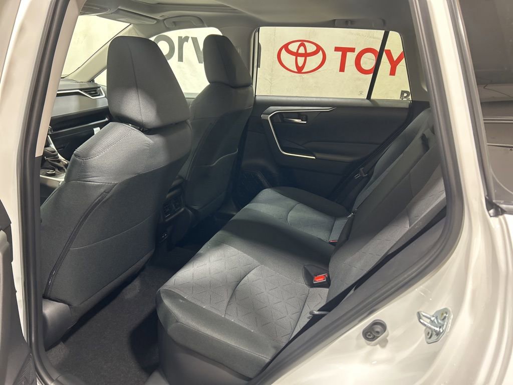 Used 2025 Toyota RAV4 XLE image 20