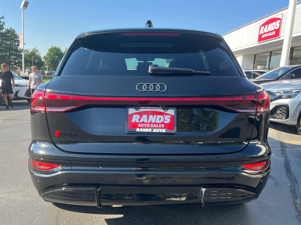 Used 2025 Audi SQ6 e-tron Premium Plus w/ Premium Plus AWD/4WD image 6
