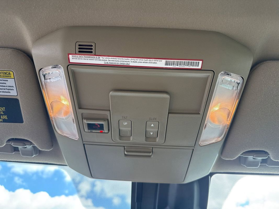Used 2021 Toyota Sequoia Platinum AWD/4WD image 26