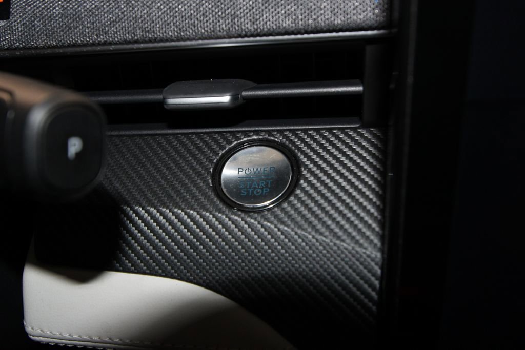 Used 2025 Ford Mustang Mach-E Premium AWD/4WD image 14