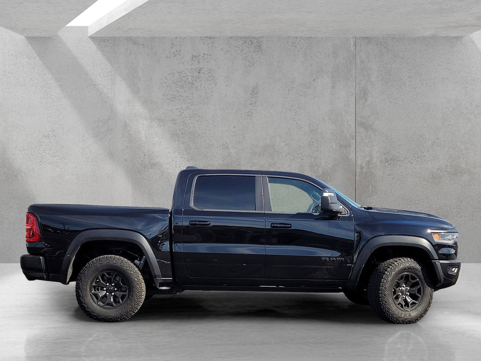 Used 2025 RAM 1500 RHO w/ RHO Level 1 Equipment Group image 3