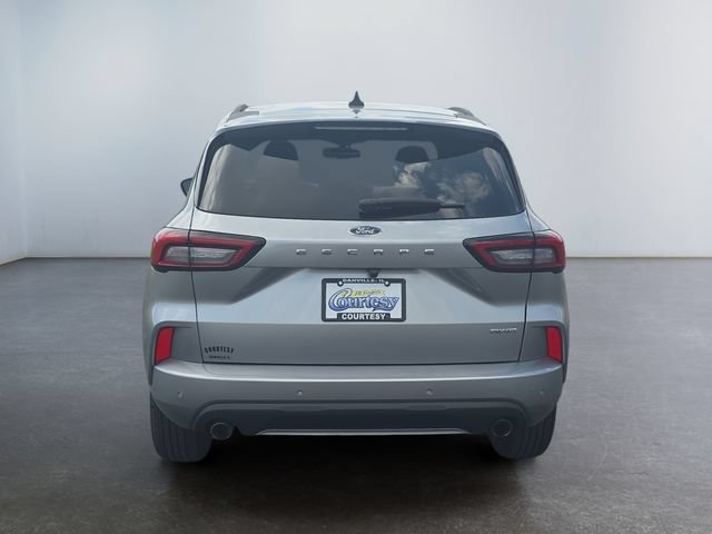 Used 2023 Ford Escape ST-Line w/ Tech Pack #1 AWD/4WD image 4