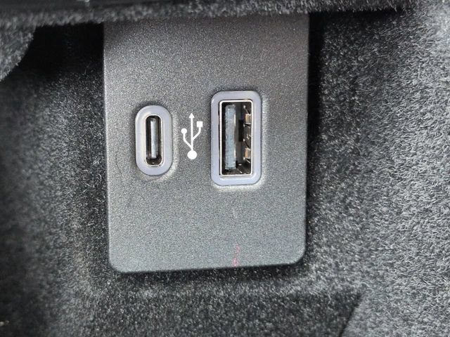 Used 2023 Lincoln Nautilus FWD w/ Premium Package image 22