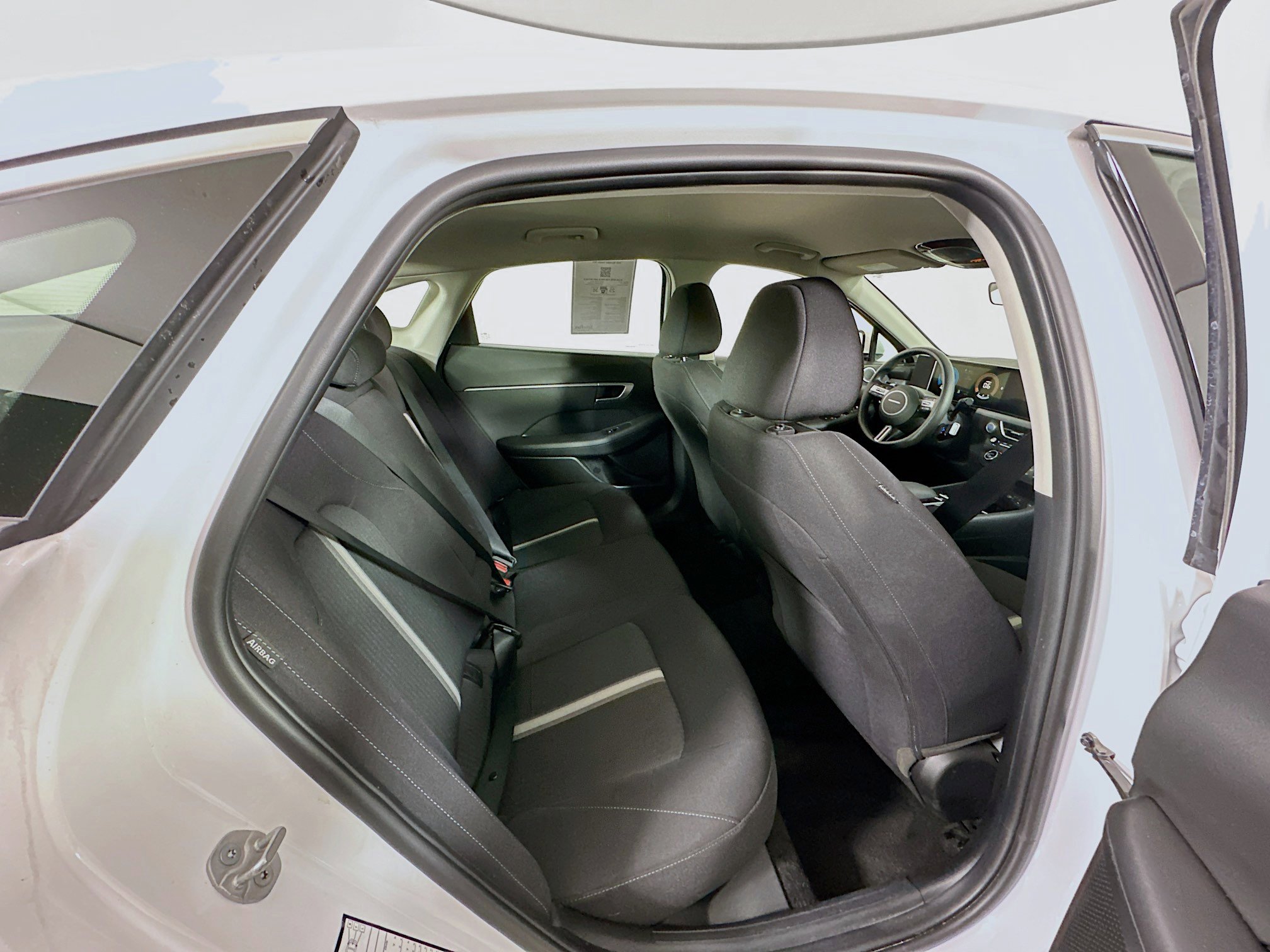 Used 2025 Hyundai Sonata SEL FWD image 29