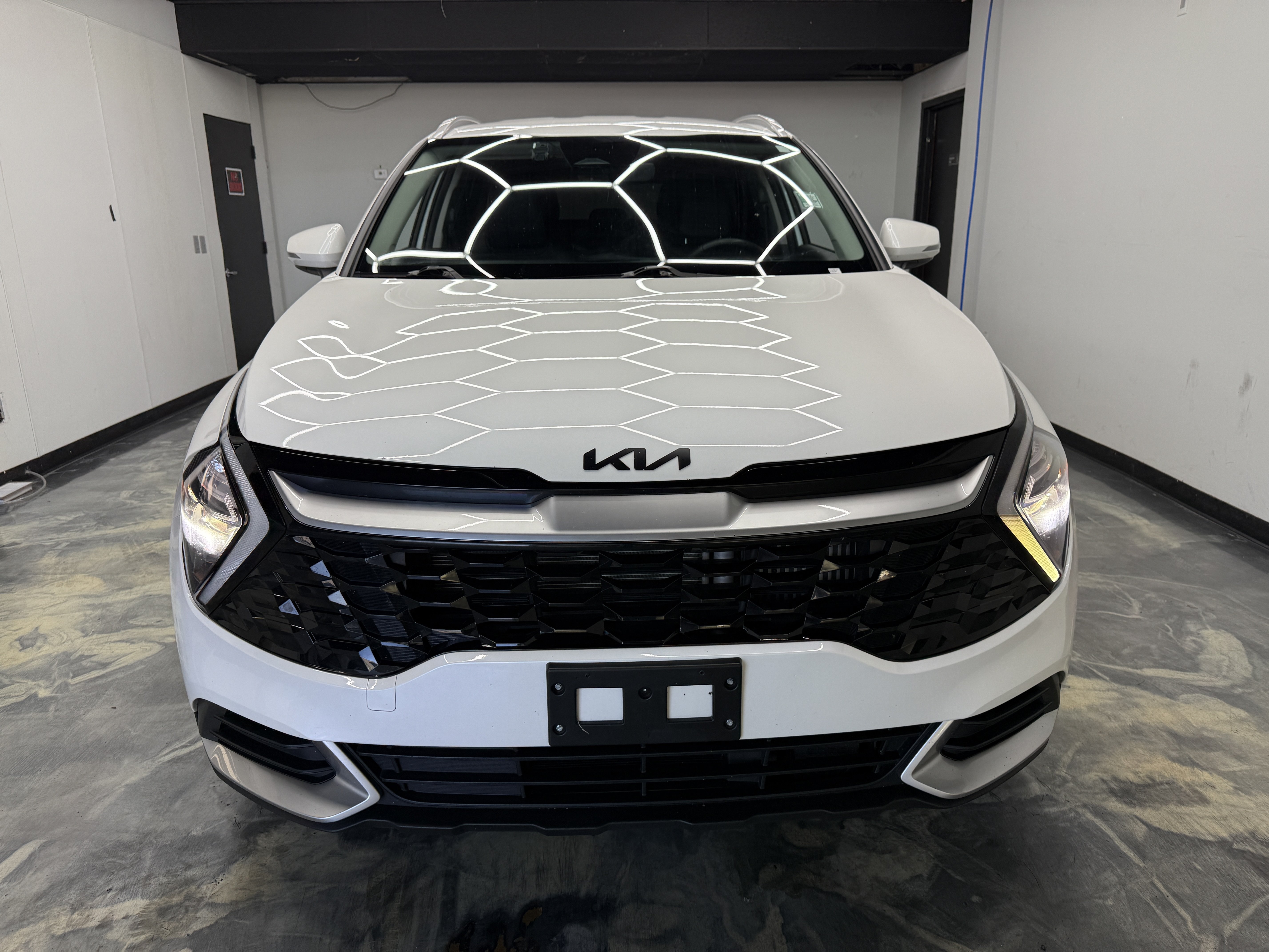Used 2023 Kia Sportage EX AWD/4WD image 7