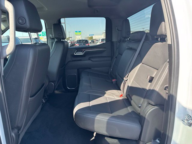 Used 2025 GMC Sierra 1500 SLT AWD/4WD image 19