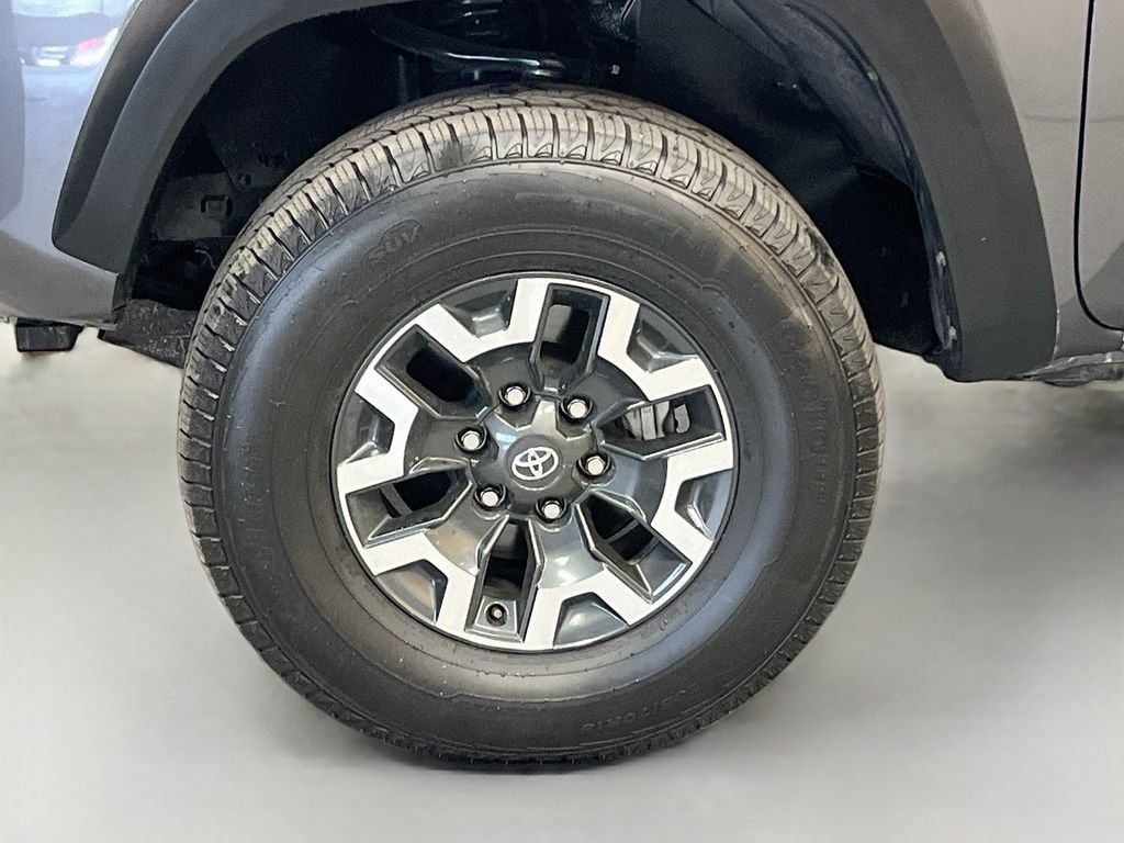 Used 2022 Toyota Tacoma TRD Off-Road AWD/4WD image 28