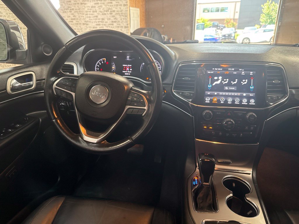 Used 2022 Jeep Grand Cherokee Limited AWD/4WD image 15