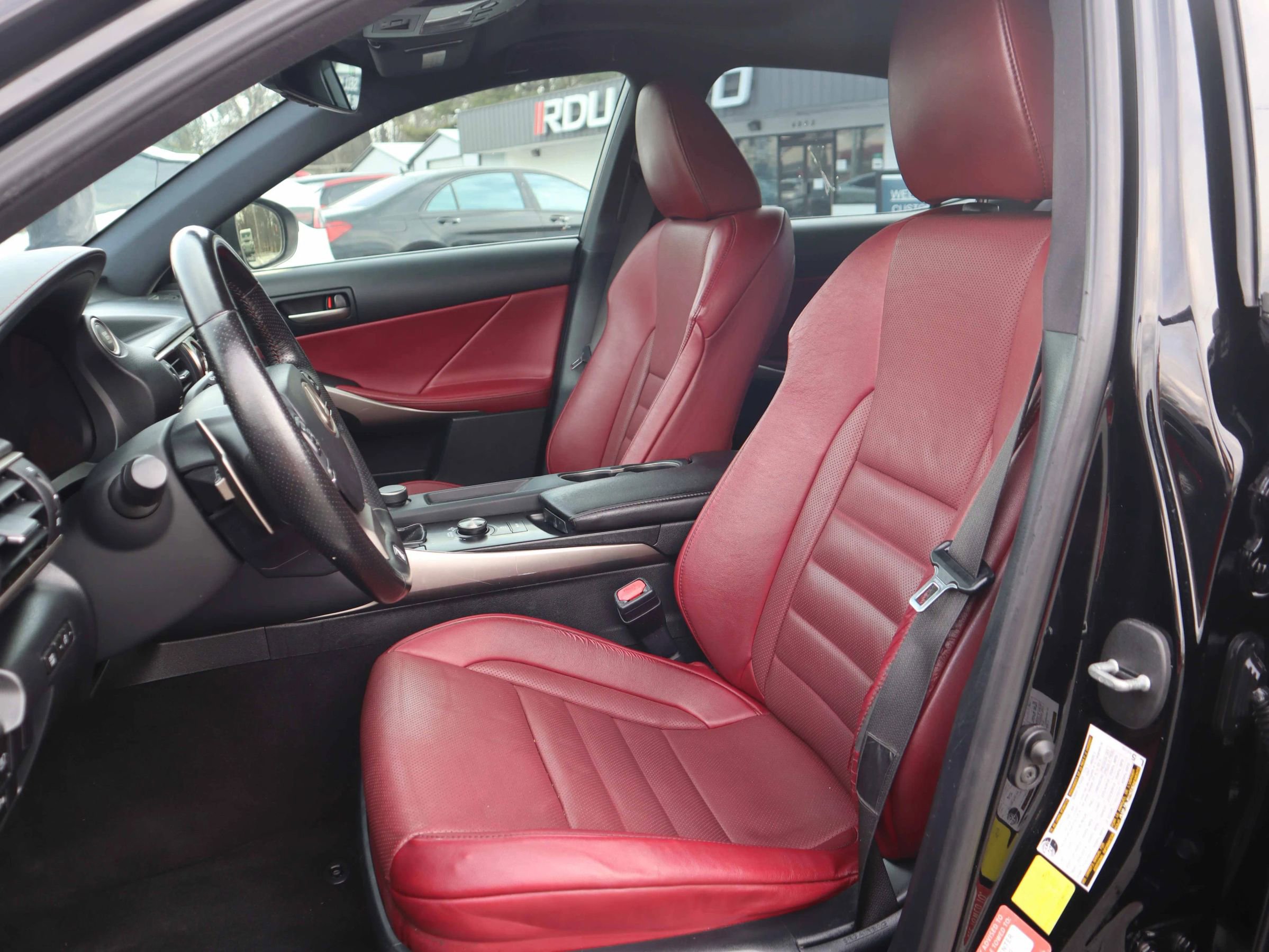 Used 2020 Lexus IS 350 F Sport image 2