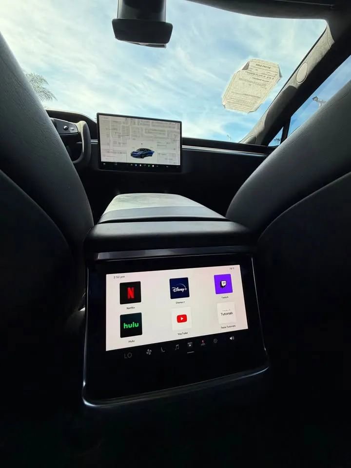 Used 2021 Tesla Model S Long Range image 8