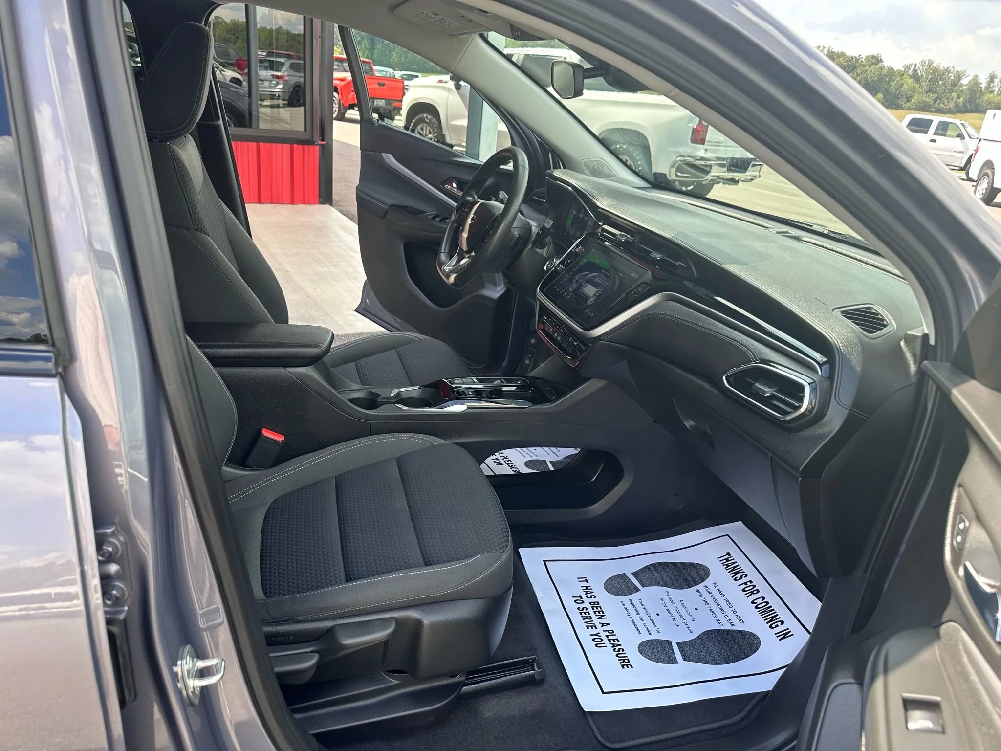 Used 2022 Chevrolet Bolt EUV LT w/ Driver Confidence Package image 10