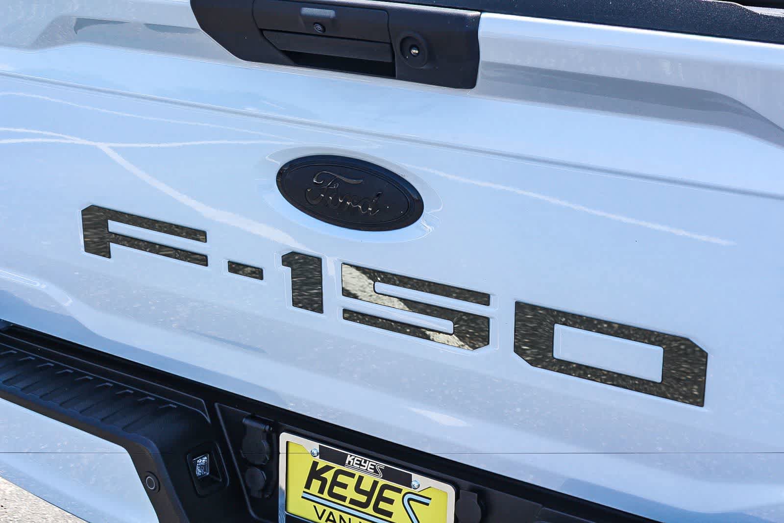 Used 2022 Ford F150 XL w/ STX Appearance Package RWD image 9