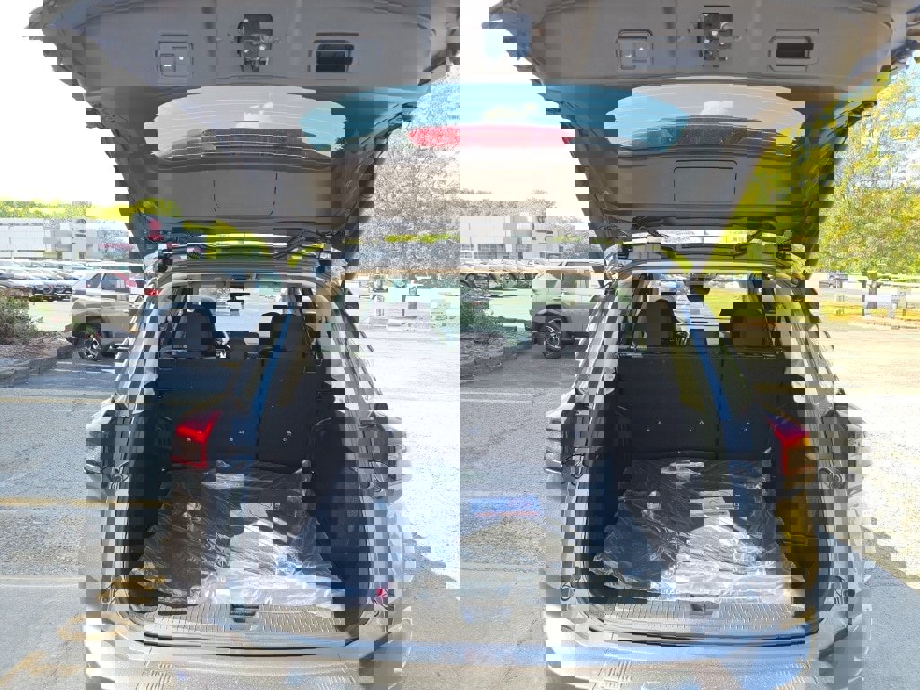 New 2026 Nissan Rogue SV image 7