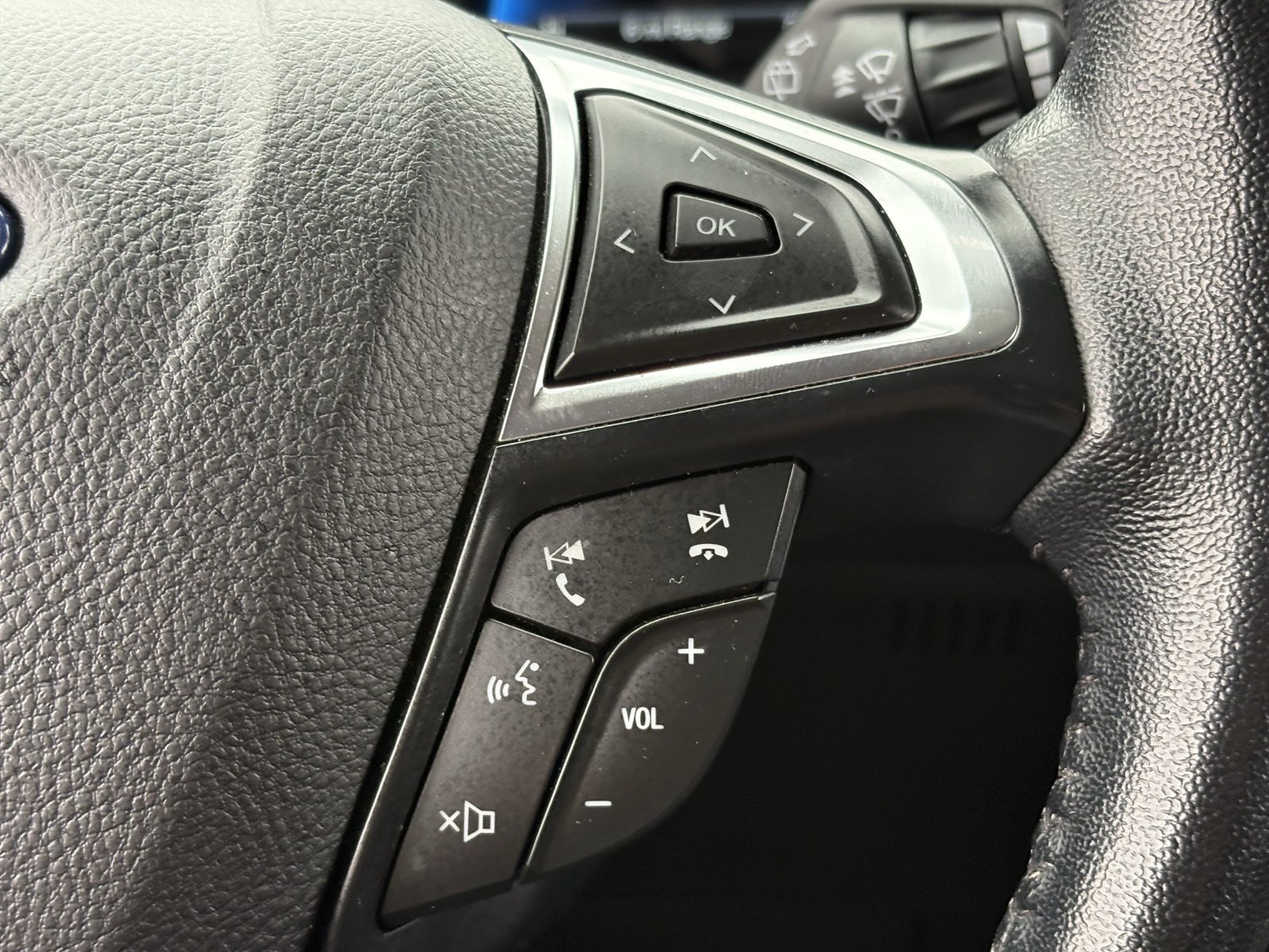 Certified 2024 Ford Edge SEL AWD/4WD image 38