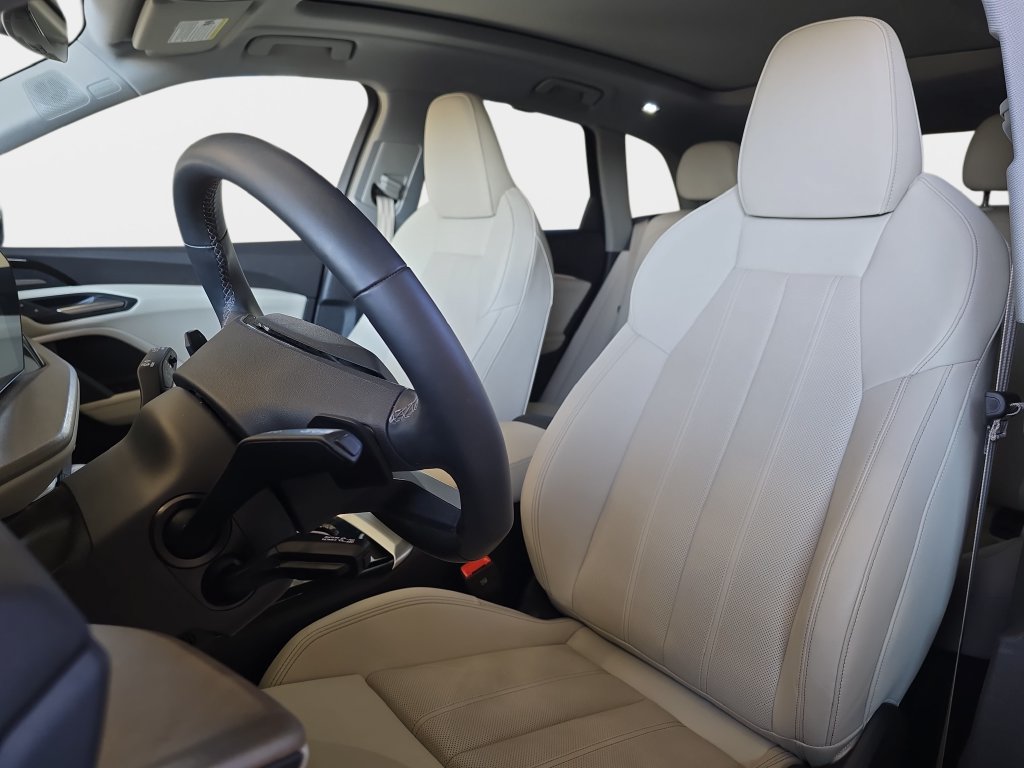 Used 2025 Audi Q5 Premium w/ Premium Plus AWD/4WD image 18