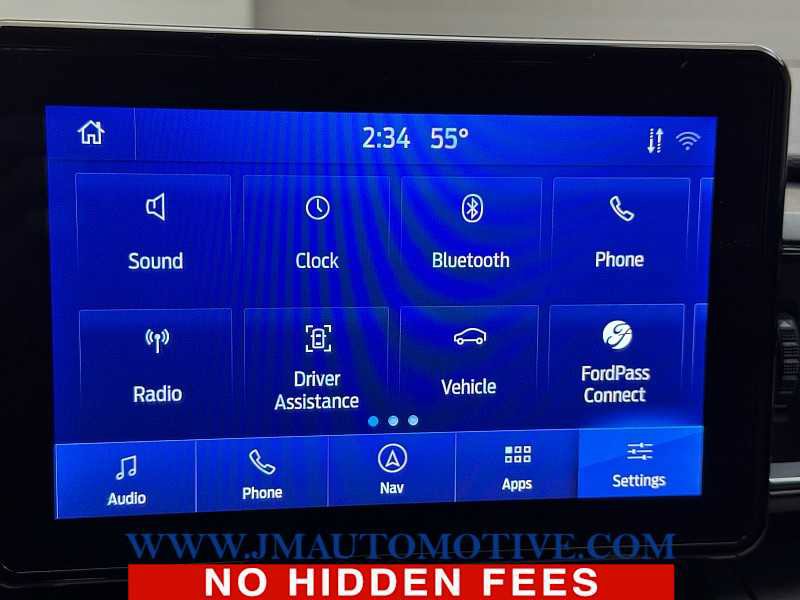 Used 2023 Ford Explorer XLT w/ Equipment Group 202A AWD/4WD image 29